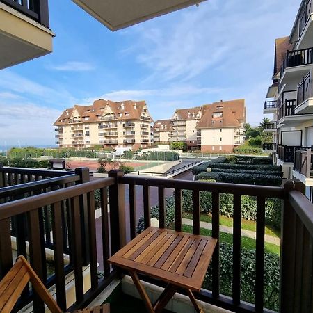 Studio In Front Of Marcel Proust Promenade Cabourg Exterior foto
