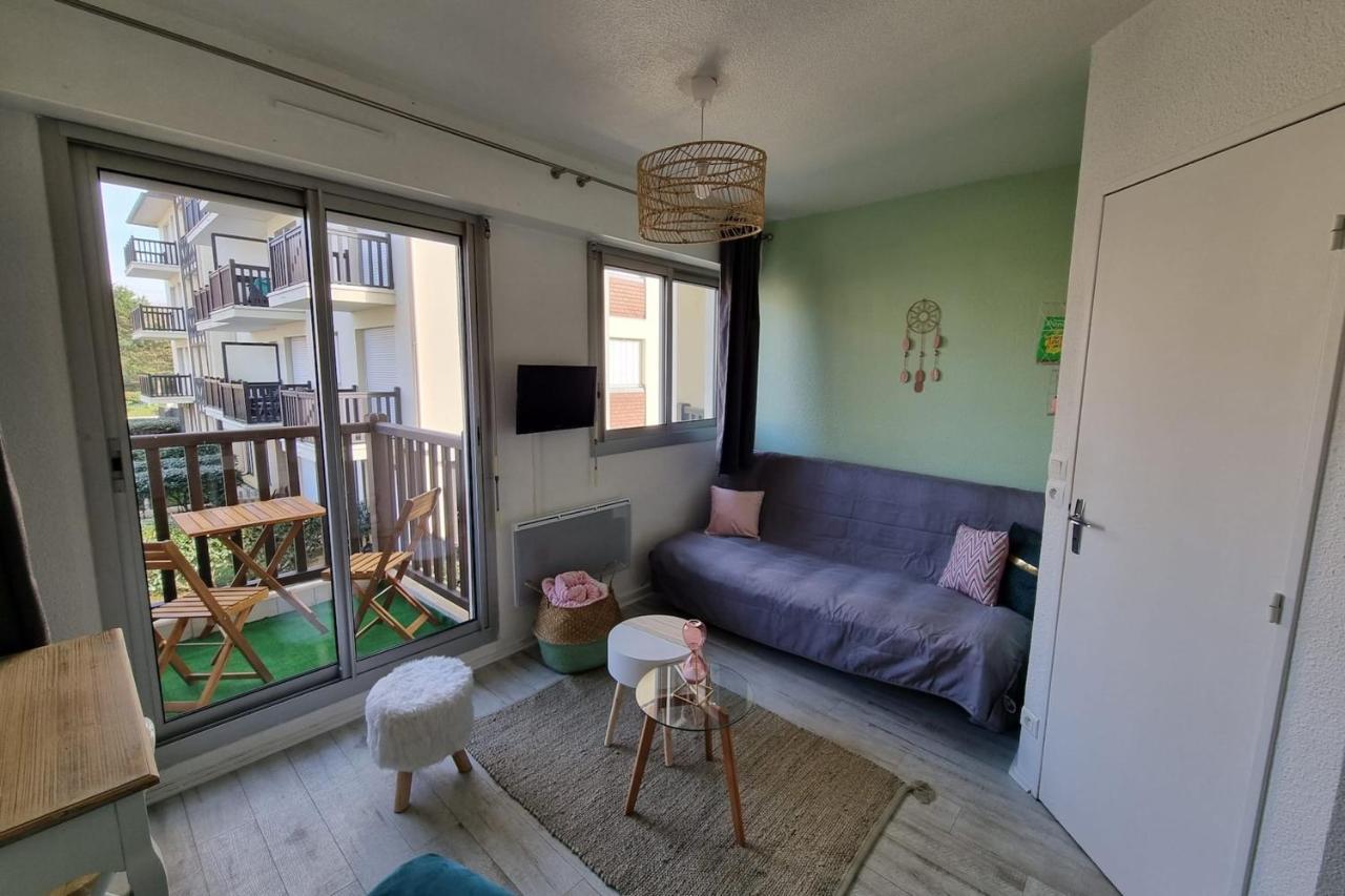 Studio In Front Of Marcel Proust Promenade Cabourg Exterior foto